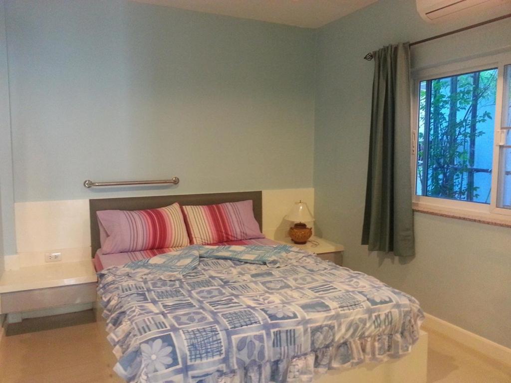 Yiasu Bed And Breakfast Pattaya Værelse billede